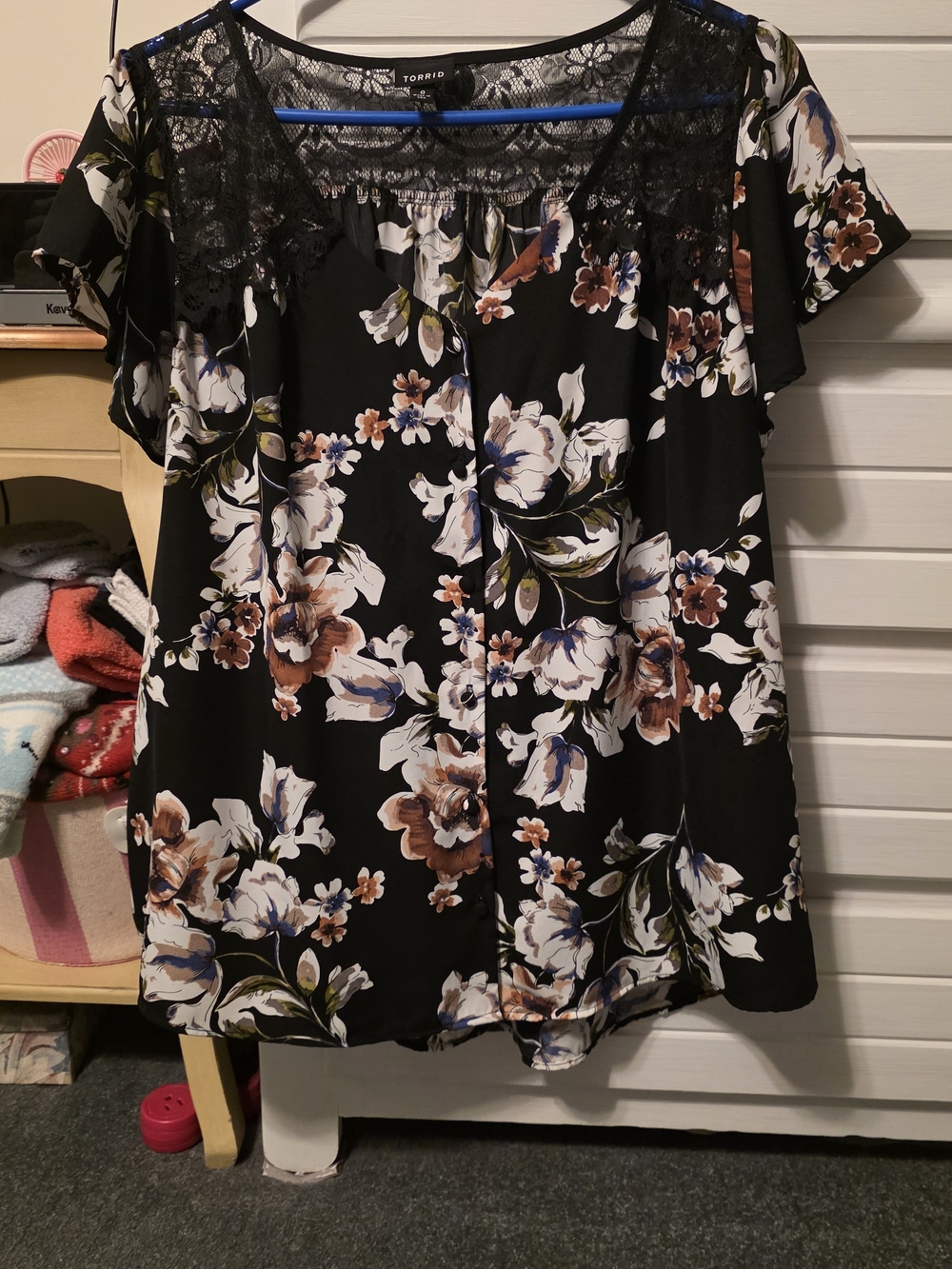 torrid Black Floral Lace Yoke Short Sleeve Blouse